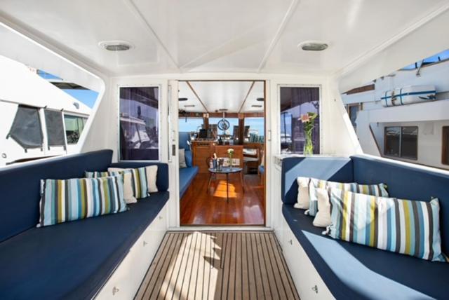 Charming Boat In Barcelona - Perfect Getaway Hotel Sant Adria de Besos Exterior photo